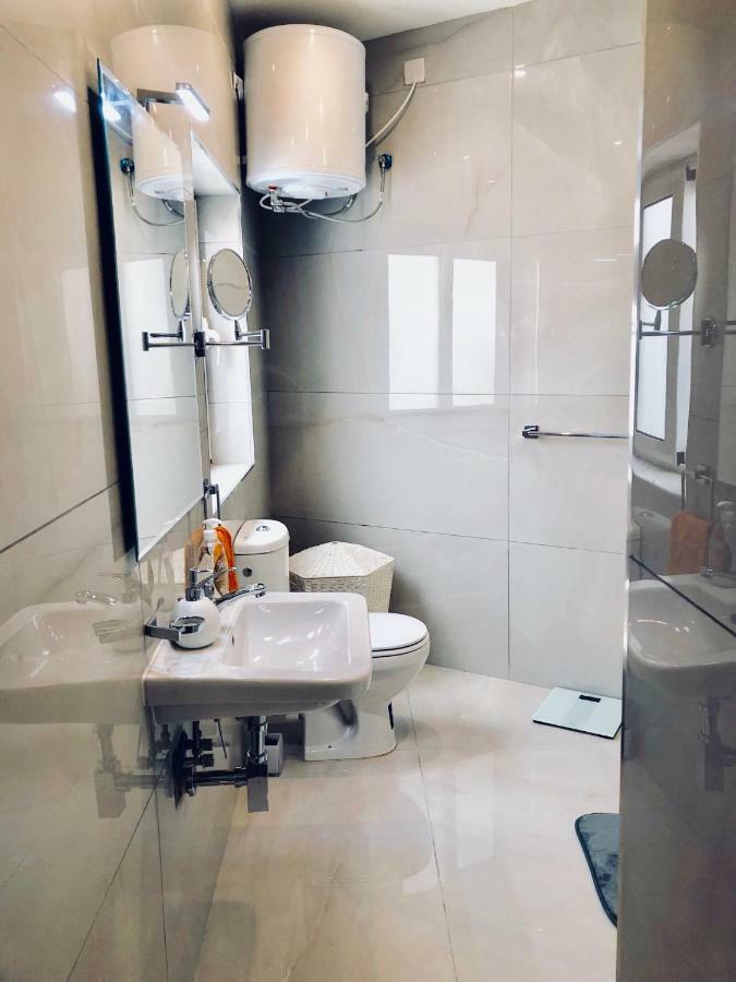Holiday Townhouse In Sliema Centre Bagian luar foto